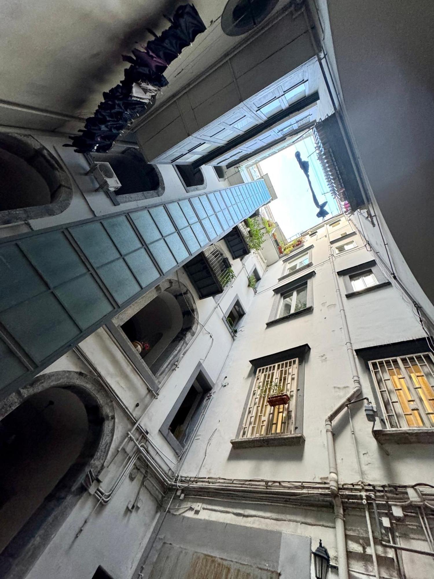 Carlito'S House- Un'Intera Casa Al Centro Storico Apartment เนเปิลส์ ภายนอก รูปภาพ
