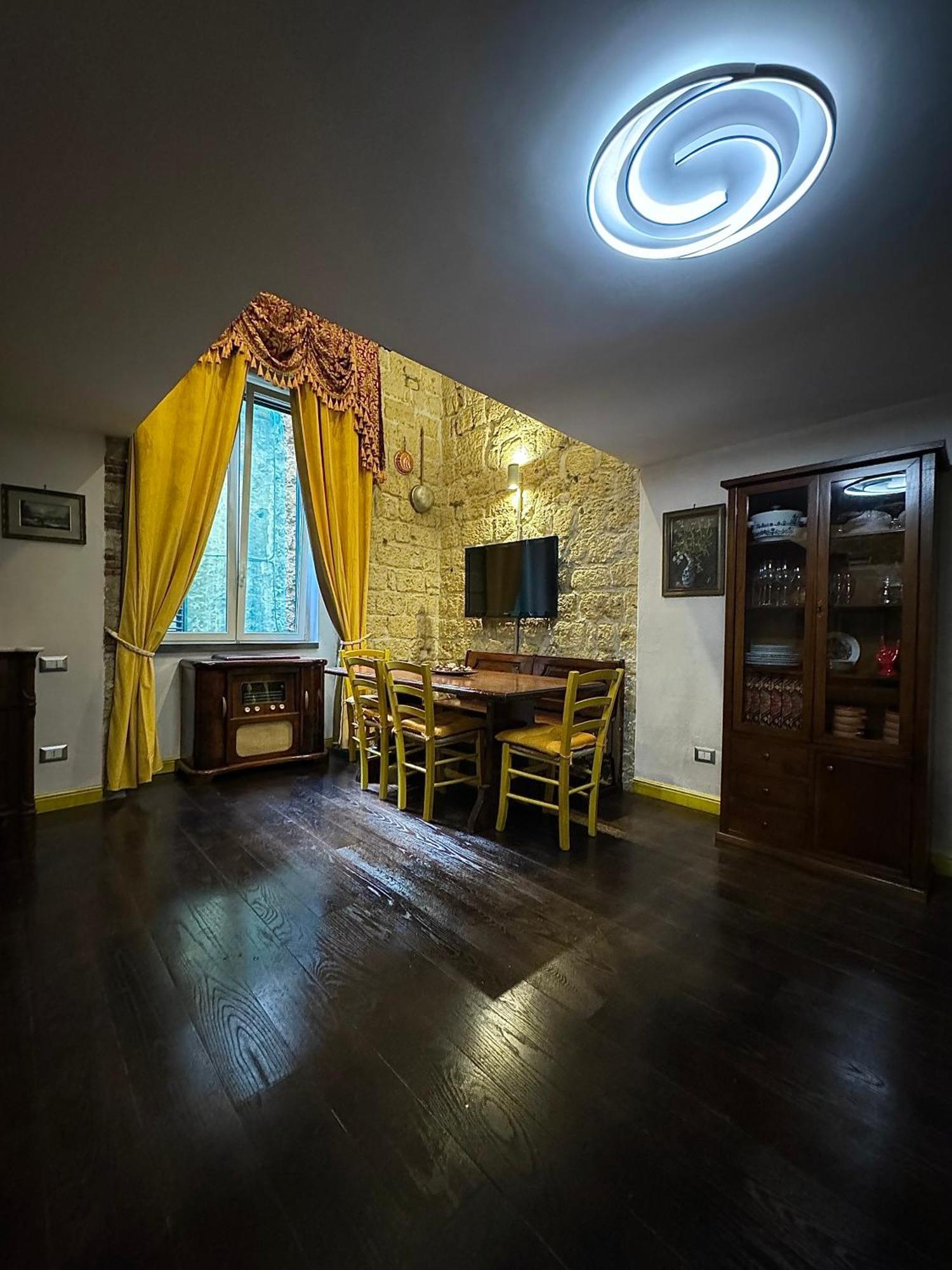Carlito'S House- Un'Intera Casa Al Centro Storico Apartment เนเปิลส์ ภายนอก รูปภาพ
